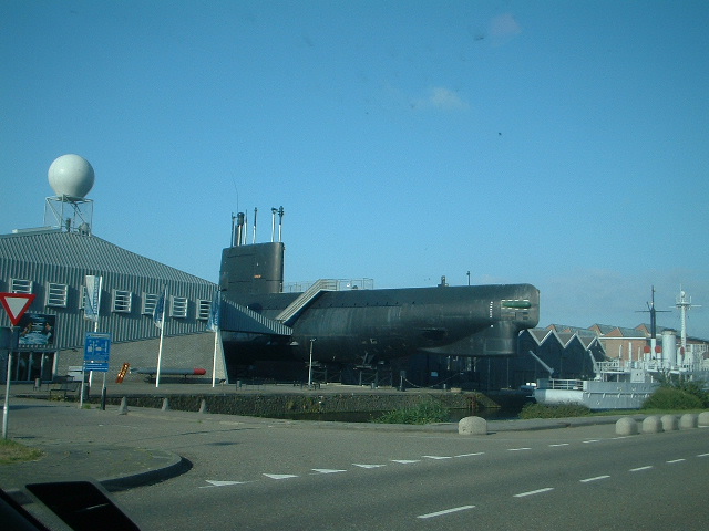 22 jul 2003 A badly parked submarine
