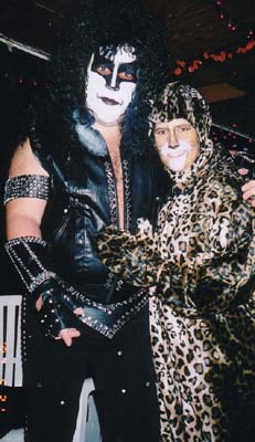 Kiss Krazy Jim and Julie the Leopard!
