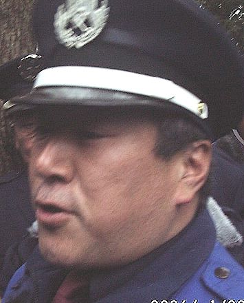 utsubopark_criminalofclasswar06130guard1.jpg