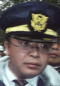 utsubopark_criminalofclasswar06130guard3.jpg