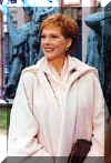 julie1.JPG (6583 bytes)