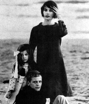 Kinski, Biggi & Natassja (29KB)