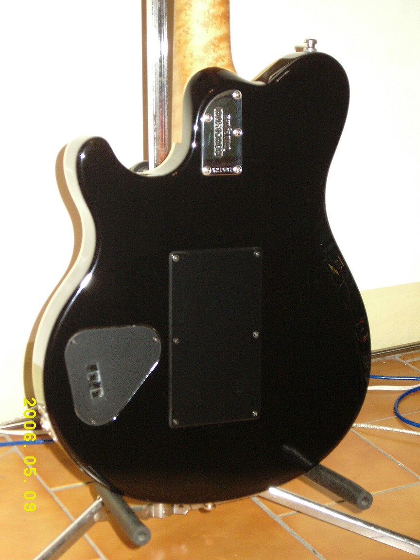 Erne Ball MUSICMAN, back view, 4 new switches, (after change)