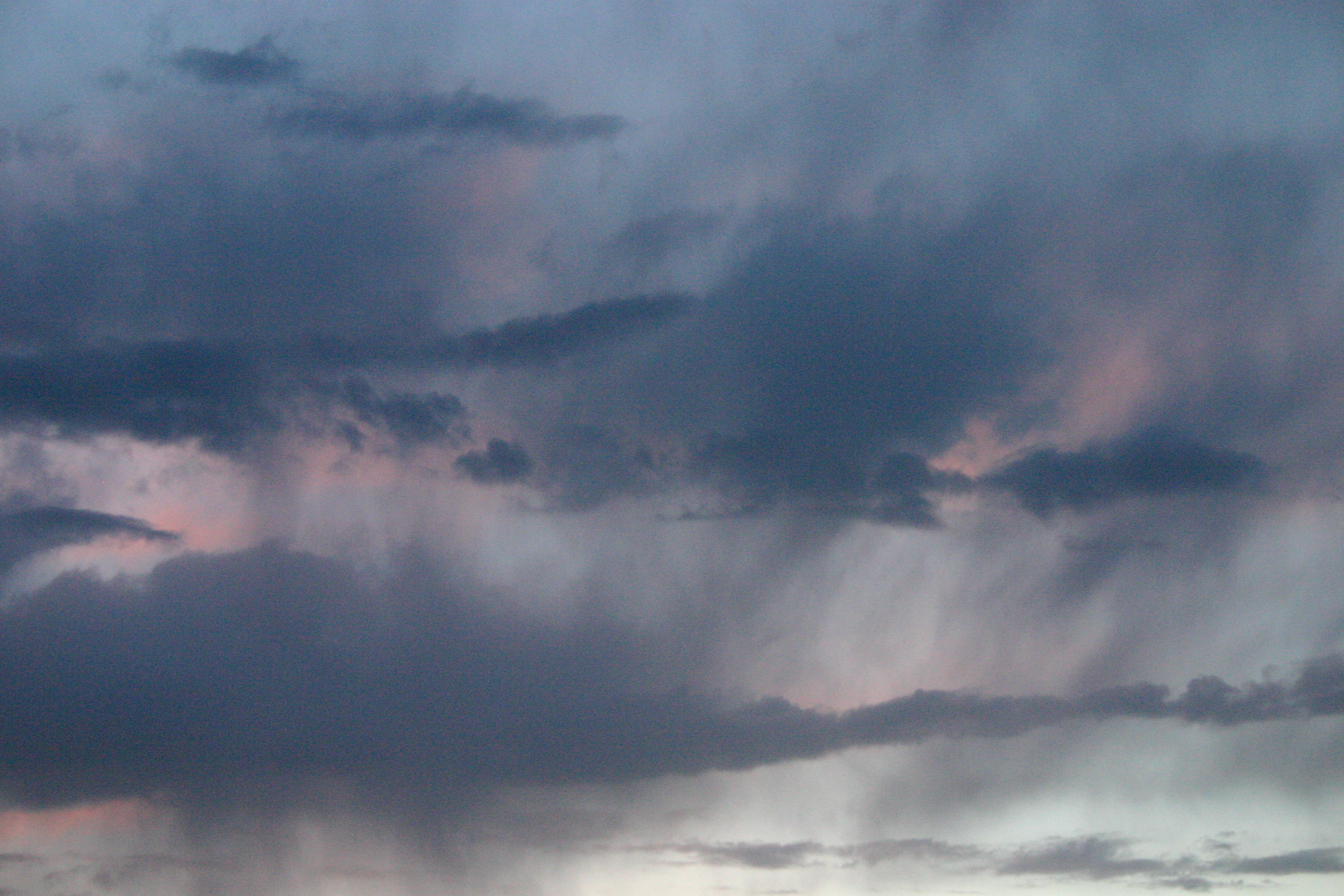 This was a beautiful pre-sunset evening display.