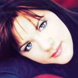 Vanessa Amorosi - visit her home page!
