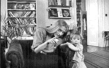 Kriszta and Fl�ra in 1990