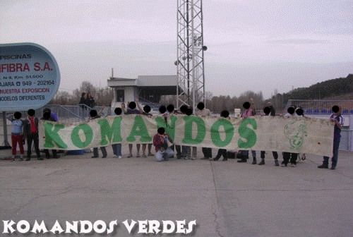 Click Para Ampliar - Junto a la peña del Guadalajara "La Zorra Alkarreña"