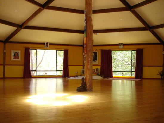 Welcome to Kookaburra Creek Yoga Centre