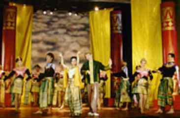 Jonas Anderson & the Family Dancers