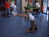 Fworxz holdin' a elbow hollow back
