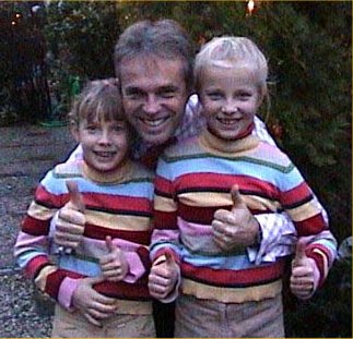 Very best wishes for 2003 from Marijne, Sven, Britt