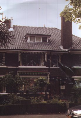 Our new home since 17/9/1999 to early 2002: Koningin Julianaweg 97, Leidschendam