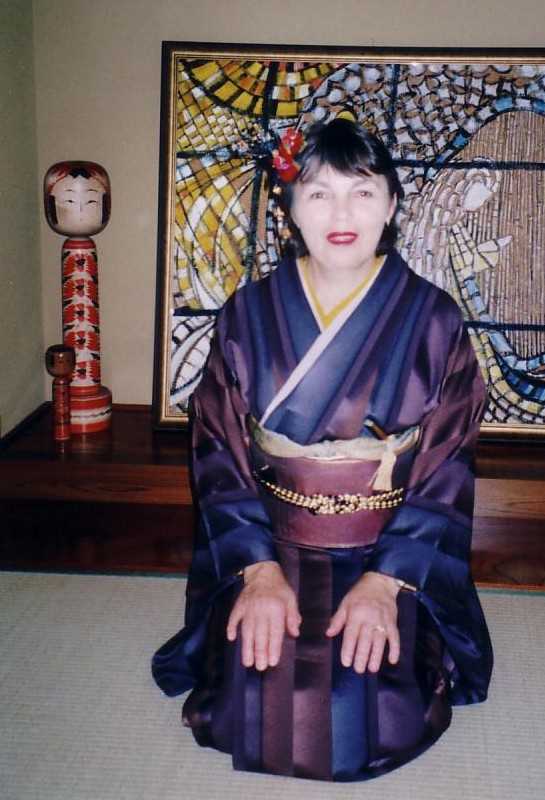 this kimono took 2 hours to put on
