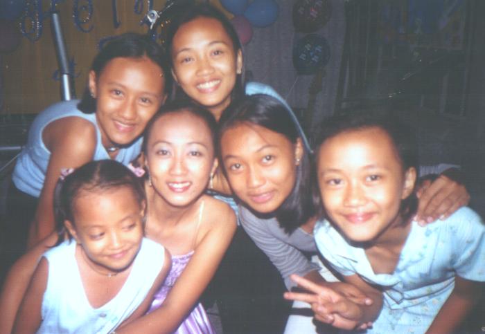 my sisters: (clockwise)baberly, chi, yen, anne and kyt