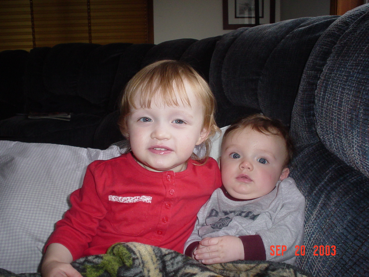 Ash & Trent hanging out on the couch 