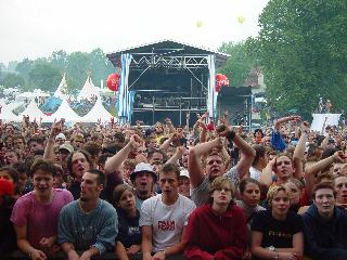 In the front row, right corner: the 3 belgians: Esterel, Chrys and me! ;) Probably taken during H-Blockx...