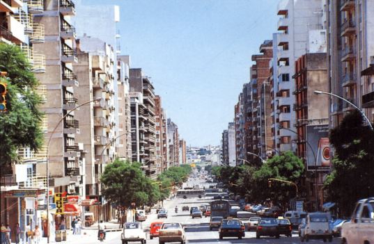 La avenida Maip�