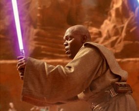 Mace Windu battles in the Geonosian arena