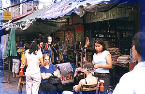 Cambodia2.jpg (29381 bytes)