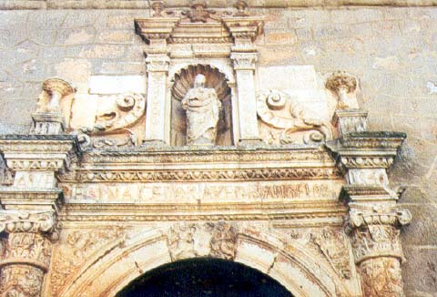 Portada de la Iglesia