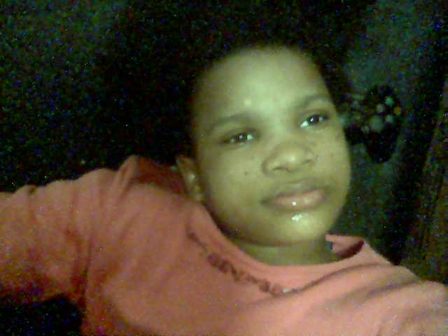 Jasmine before getting her hair wahshed
