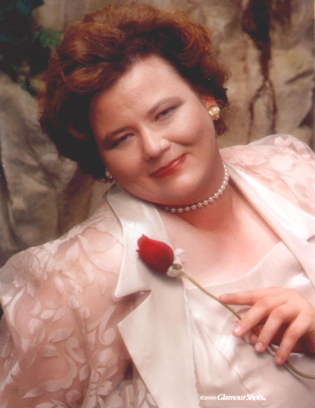 Picture taken 2/00 by Glamour Shots of Albuquerque, NM