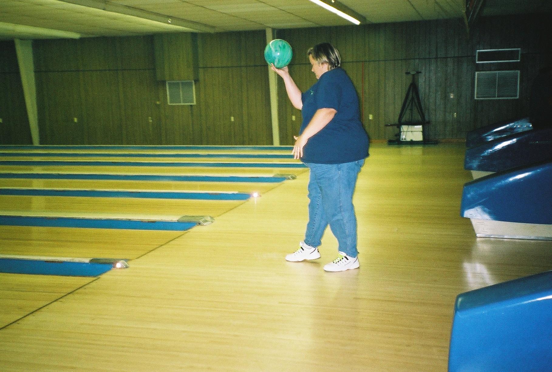LORA BOWLING