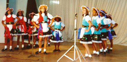 The Pastoril Indoors - with Red and Blue Groups