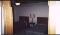thm_BEDROOM_NUM_2.jpg