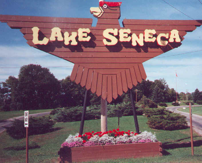 Lake_Seneca_Thunderbird.jpg (48909 bytes)