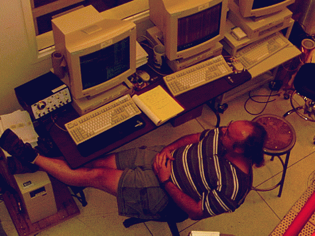 ok, so i havent actually met this dave, i ran over him on the net (thanq google) and caught him loafing as any true dave should