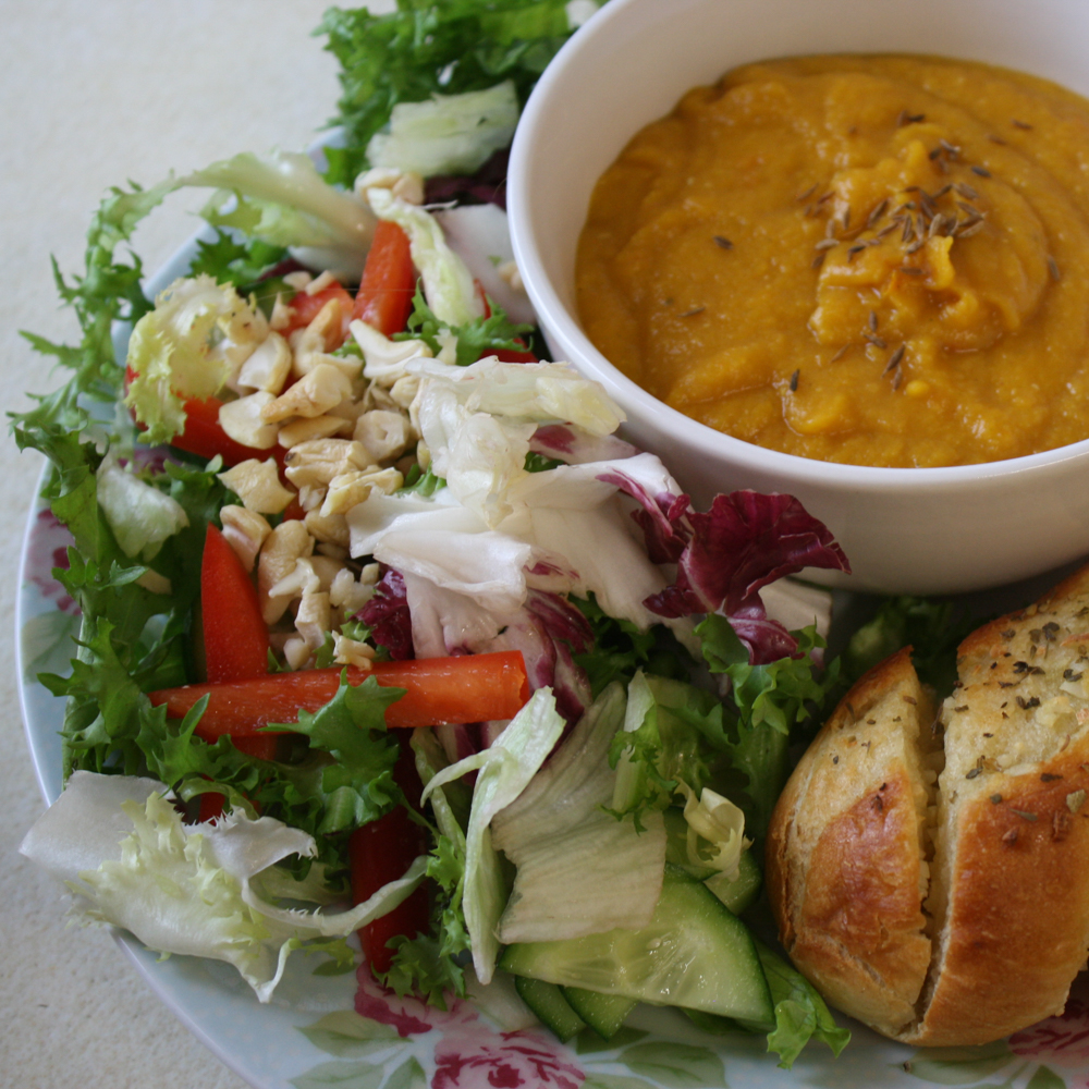 Soup / Salad / Garlic Bread