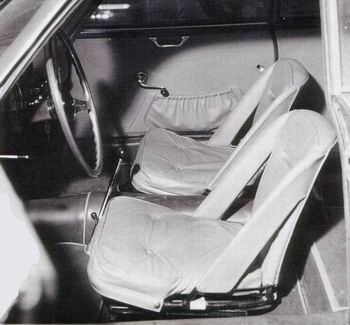 These optionals seats are listed in the Flaminia Parts Book.