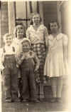 MaryHannahMartinBettyRobertSchmidtred.jpg (50101 bytes)