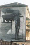 muralgirl.jpg (64701 bytes)