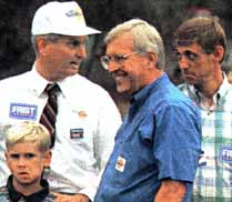 Congressman Duncan & Gov Sundquist. &copy; J Miles Carey Knoxville News Sentinel 10/23/94