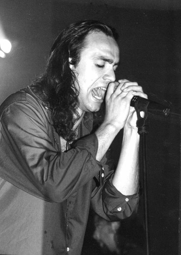 Fernando Ribeiro zingt :-) tralalaaaa