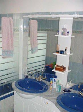 Vacances France B�ziers Languedoc - la salle de bain
