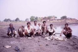 294.Madhya_Pradesh_village-fishing.jpg