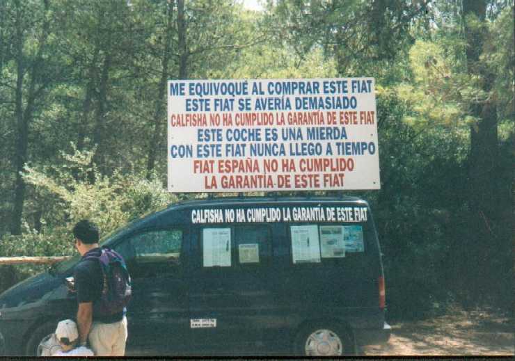 Este tipo se pasea por las ciudades