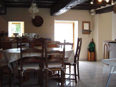 view of back of kitchen