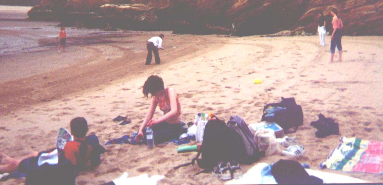 peter admires seonad, helen sunbathes and we romp!