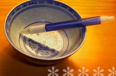 pen in bowl