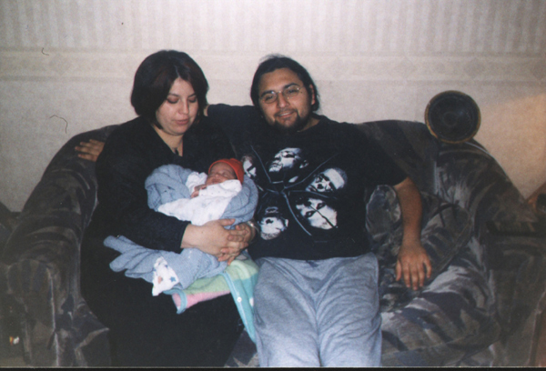 En la casa de sus abuelos, agosto 2002