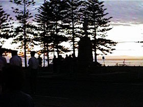 anzac05.jpg (6002 bytes)