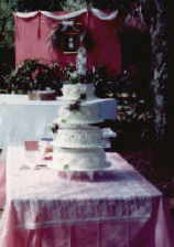 4 tier wedding cake