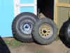 tire_difference.jpg (38209 bytes)