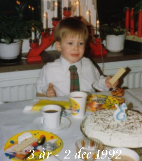Jag fyller 3 �r och firar det med massvis med gott