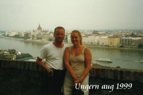 Jag och Fredde, bakom oss rinner Donau