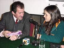 La Sole abri� el show